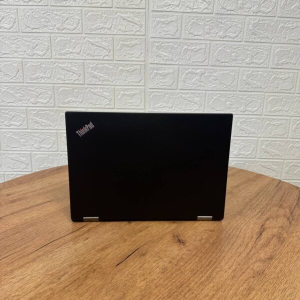 Ультрабук-трансформер Б-клас Lenovo ThinkPad X13 Yoga Gen 1 / 13.3" (1920x1080) IPS Touch / Intel Core i7-10510U (4 (8) ядра по 1.8 - 4.9 GHz) / 16 GB DDR4 / 250 GB SSD NVMe / Intel UHD Graphics / WebCam - Зображення 3
