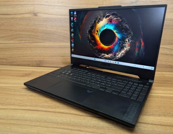 Ігровий ноутбук Asus FA507 / 15.6" (1920x1080) IPS / AMD Ryzen 9 7940HS (8 (16) ядер по 4.0 - 5.2 GHz) / 16 GB DDR5 / 500 GB SSD / nVidia GeForce RTX 4050, 6 GB GDDR6, 96-bit / WebCam / Windows 11 - Зображення 5
