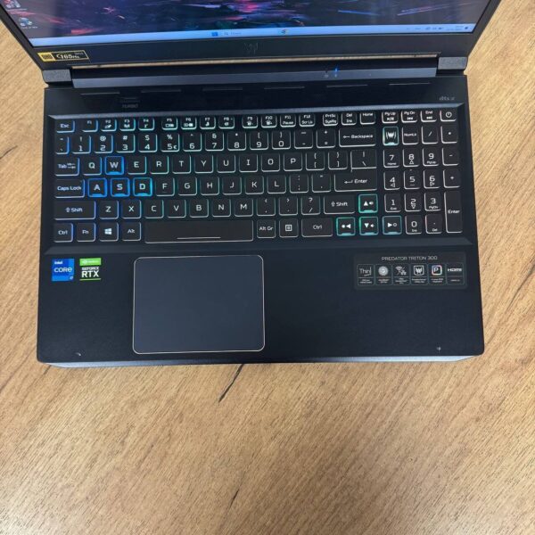 Ігровий ноутбук Б-клас Acer Predator Triton PT315-53 / 15.6" (2560x1440) IPS / Intel Core i7-11800H (8 (16) ядер по 2.3 - 4.6 GHz) / 16 GB DDR4 / 1000 GB SSD / nVidia GeForce RTX 3070, 8 GB GDDR6, 256-bit / WebCam - Зображення 7