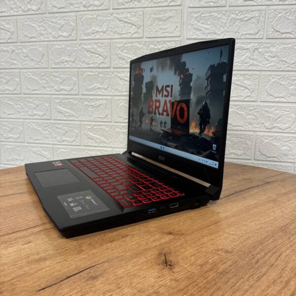 Ігровий ноутбук Б-клас MSI Bravo 15 B5ED / 15.6" (1920x1080) IPS / AMD Ryzen 7 5800H (8 (16) ядер по 3.2 - 4.4 GHz) / 16 GB DDR4 / 512 GB SSD NVMe / AMD Radeon RX 6550M, 4 GB GDDR6, 64-bit / WebCam - Зображення 5