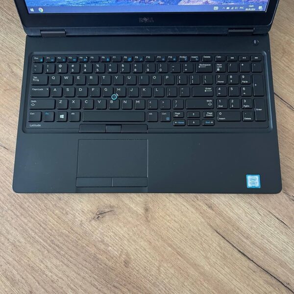 Ноутбук Б-клас Dell Latitude 5580 / 15.6" (1366x768) TN / Intel Core i7-7600U (2 (4) ядра по 2.8 - 3.9 GHz) / 8 GB DDR4 / 500 GB HDD / nVidia GeForce 930MX, 2 GB GDDR3, 64-bit - Зображення 7