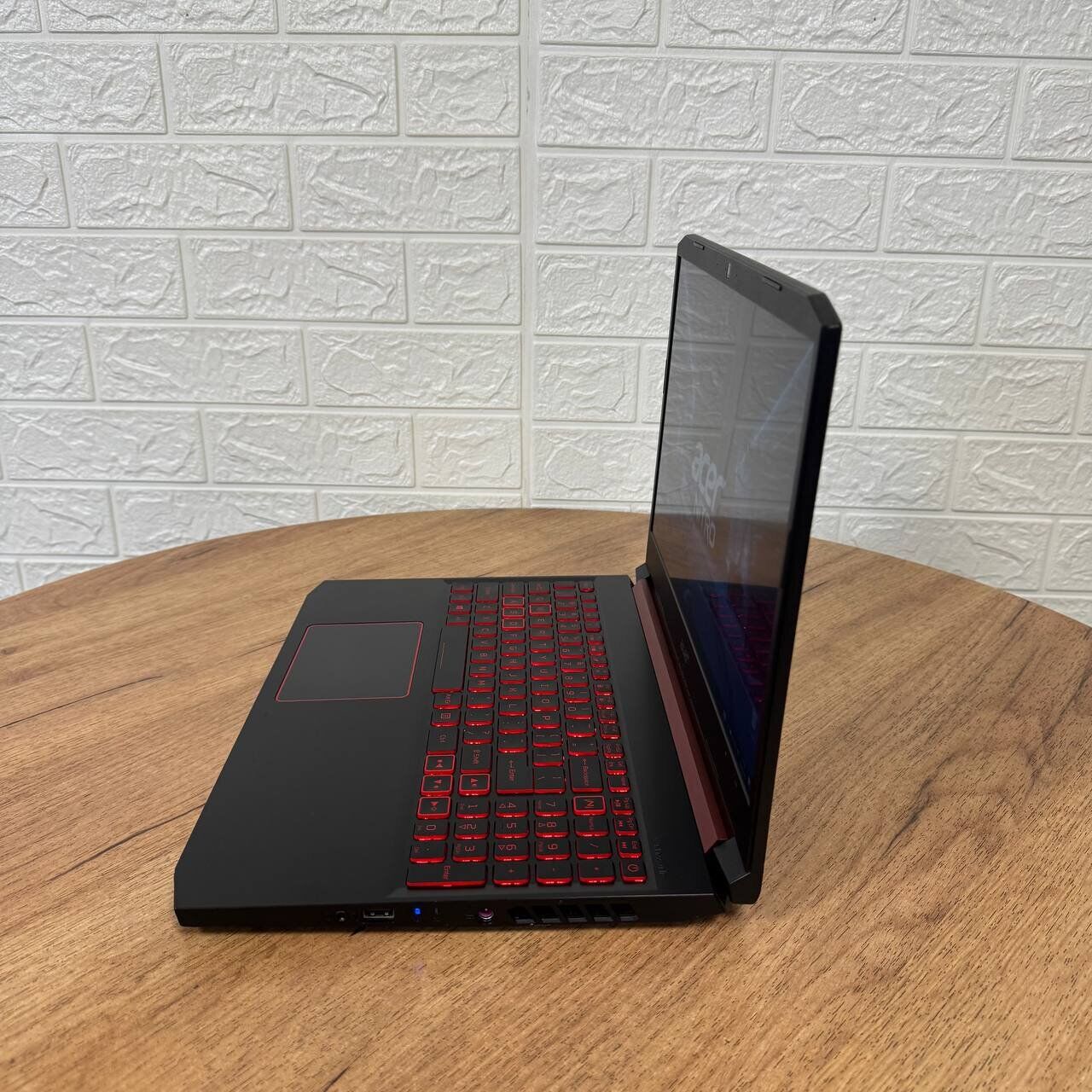 Ігровий ноутбук Acer Nitro 5 AN515-54 / 15.6" (1920x1080) IPS / Intel Core i5-9300H (4 (8) ядра по 2.4 - 4.1 GHz) / 8 GB DDR4 / 512 GB SSD M.2 / nVidia GeForce GTX 1650, 4 GB GDDR5, 128-bit / WebCam - Зображення 5