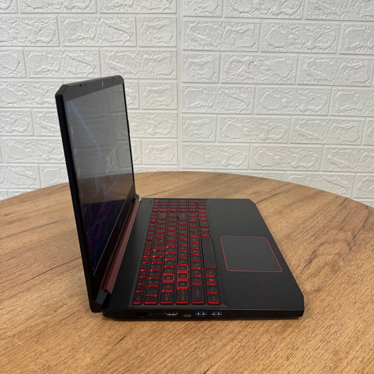 Ігровий ноутбук Acer Nitro 5 AN515-54 / 15.6" (1920x1080) IPS / Intel Core i5-9300H (4 (8) ядра по 2.4 - 4.1 GHz) / 8 GB DDR4 / 512 GB SSD M.2 / nVidia GeForce GTX 1650, 4 GB GDDR5, 128-bit / WebCam - Зображення 4