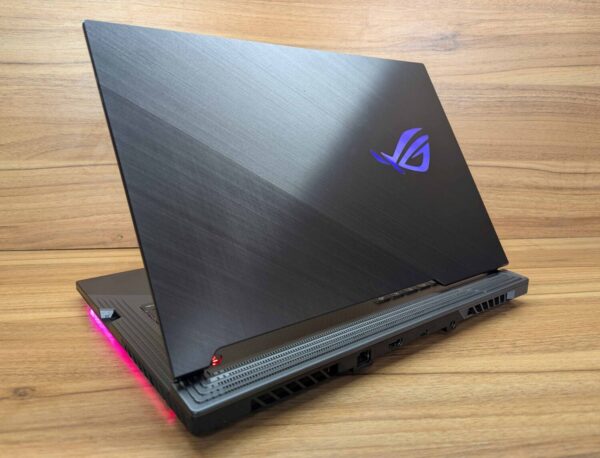 Ігровий ноутбук Asus ROG Strix G533Z / 15.6" (1920x1080) IPS / Intel Core i7-9750H (6 (12) ядер по 2.6 - 4.5 GHz) / 16 GB DDR4 / 1000 GB SSD / nVidia GeForce RTX 2070, 8 GB GDDR6, 256-bit / WebCam / Windows 10 - Зображення 9