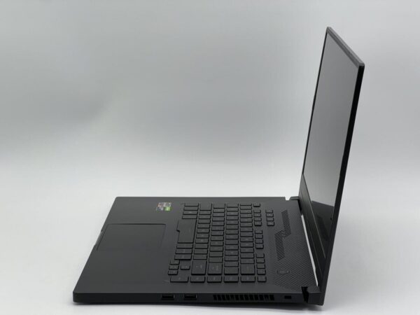 Ігровий ноутбук Asus ROG Zephyrus GA502DU / 15.6" (1920x1080) IPS / AMD Ryzen 7 3750H (4 (8) ядра по 2.3 - 4.0 GHz) / 24 GB DDR4 / 480 GB SSD / nVidia GeForce GTX 1660 Ti Max-Q, 6 GB GDDR6, 192-bit / HDMI - Зображення 4