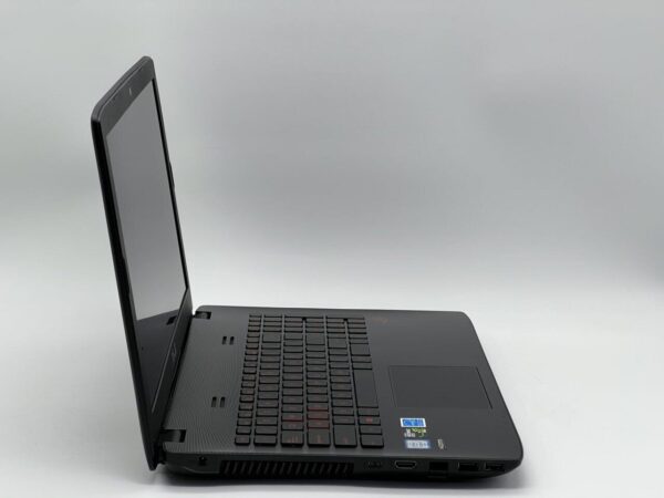 Ігровий ноутбук Asus ROG ZX50VW-MS71 / 15.6" (1920х1080) TN / Intel Core i7-6700HQ (4 (8) ядра по 2.6 - 3.5 GHz) / 16 GB DDR4 / 960 GB SSD / nVidia GeForce GTX 960M, 2 GB GDDR5, 128-bit / WebCam - Зображення 3