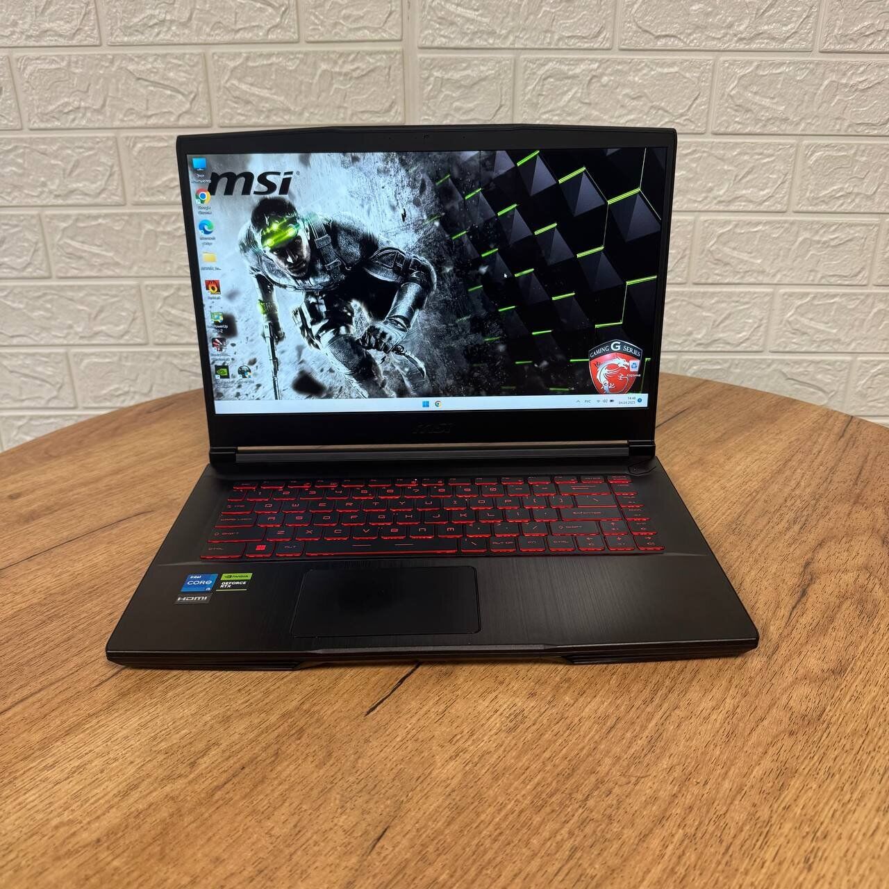 Ігровий ноутбук Б-клас MSI GF63 Thin 11UD / 15.6" (1920x1080) IPS / Intel Core i5-11400H (6 (12) ядер по 2.7 - 4.5 GHz) / 16 GB DDR4 / 512 GB SSD NVMe / nVidia GeForce RTX 3050 Ti, 4 GB GDDR6, 128-bit / WebCam - Зображення 2