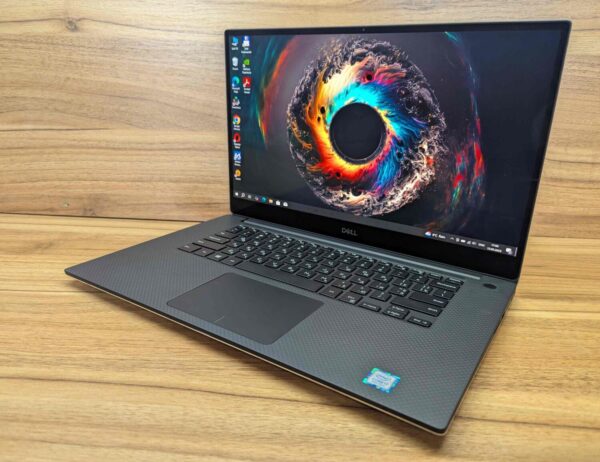 Ігровий ноутбук Dell XPS 15 7590 / 15.6" (3840x2160) IPS / Intel Core i7-9750H (6 (12) ядер по 2.6 - 4.5 GHz) / 32 GB DDR4 / 500 GB SSD / nVidia GeForce GTX 1650, 4 GB GDDR6, 128-bit / WebCam / Windows 10 - Зображення 5