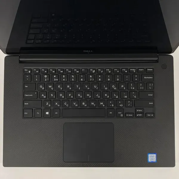 Ігровий ноутбук Dell XPS 15 9570 / 15.6" (3840x2160) IPS Touch / Intel Core i7-8750H (6 (12) ядра по 2.2 - 4.1 GHz) / 16 GB DDR4 / 512 GB SSD / nVidia GeForce GTX 1050 Ti Max-Q, 4 GB GDDR5, 128-bit / HDMI - Зображення 3