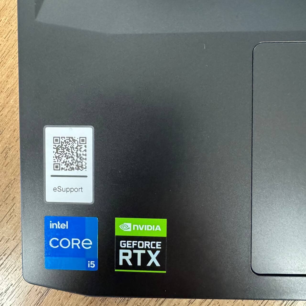 Ігровий ноутбук Lenovo IdeaPad Gaming 3 15IHU6 / 15.6" (1920x1080) IPS / Intel Core i5-11300H (4 (8) ядра по 2.6 - 4.4 GHz) / 8 GB DDR4 / 256 GB SSD NVMe / nVidia GeForce RTX 3050, 4 GB GDDR6, 128-bit / WebCam - Зображення 8