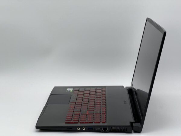 Ігровий ноутбук MSI GF75 Thin 10SCSXR-448US / 17.3" (1920x1080) IPS / Intel Core i5-10300H (4 (8) ядра по 2.5 - 4.5 GHz) / 16 GB DDR4 / 480 GB SSD / nVidia GeForce GTX 1650 Ti, 4 GB GDDR6, 128-bit / WebCam + Бездротова мишка - Зображення 4