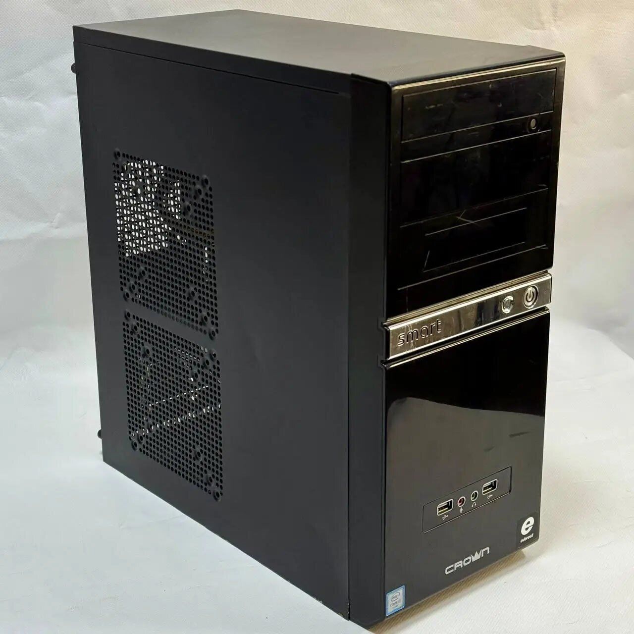 Комп'ютер Crown SM601 Black Tower / Intel Core i7-4790S (4 (8) ядра по 3.2 - 4.0 GHz) / 16 GB DDR3 / 480 GB SSD + 500 GB HDD / nVidia GeForce GTX 1060, 6 GB GDDR5, 192-bit / 400W - Зображення 5