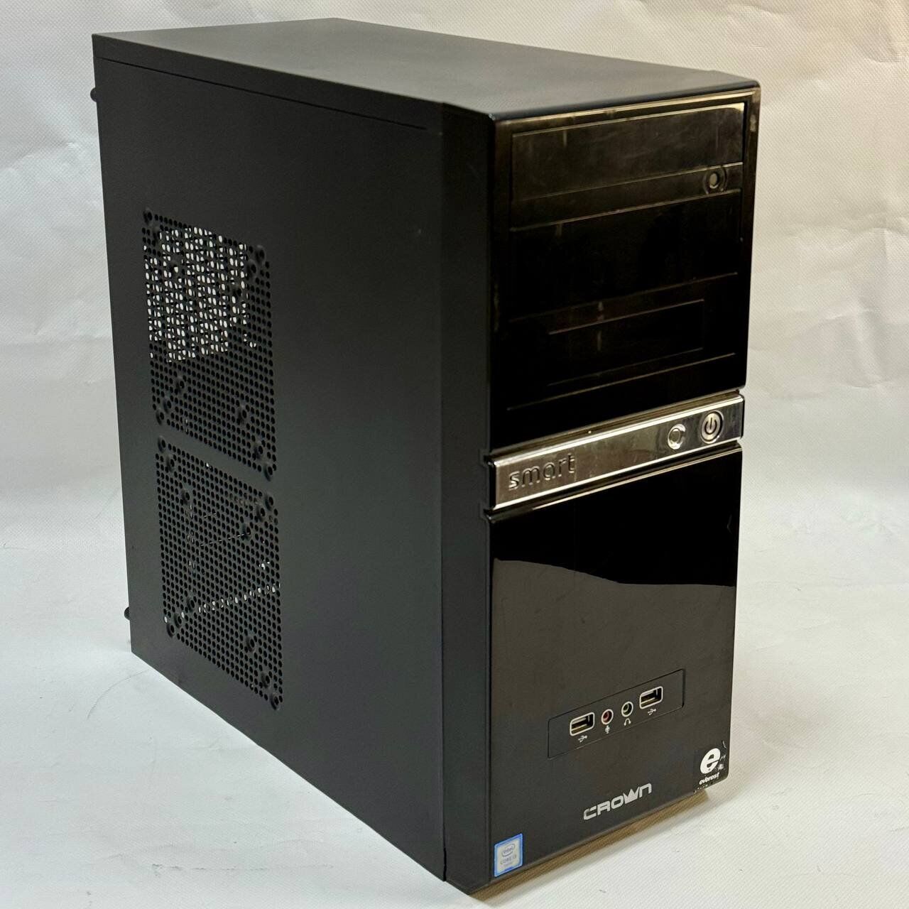 Комп'ютер Crown SM601 Black Tower / Intel Core i7-4790S (4 (8) ядра по 3.2 - 4.0 GHz) / 16 GB DDR3 / 500 GB SSD + 500 GB HDD / nVidia GeForce GTX 1060, 6 GB GDDR5, 192-bit / 400W - Зображення 3