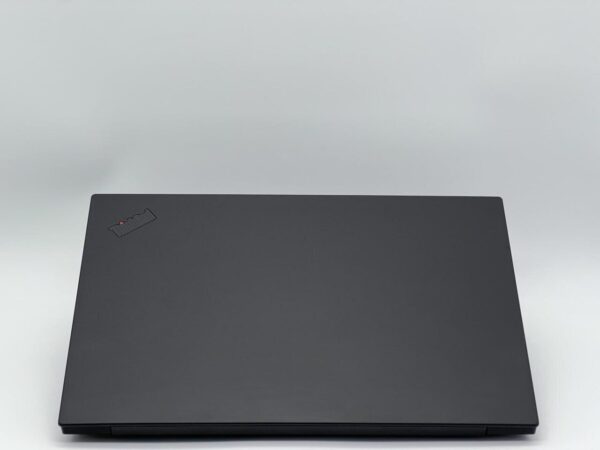 Мобільна робоча станція Lenovo ThinkPad P1 Gen 1 / 15.6" (1920x1080) IPS / Intel Core i7-8850H (6 (12) ядер по 2.6 - 4.3 GHz) / 32 GB DDR4 / 480 GB SSD / nVidia Quadro P1000, 4 GB GDDR5, 128-bit / WebCam - Зображення 5