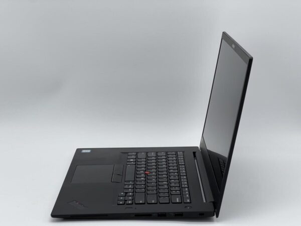 Мобільна робоча станція Lenovo ThinkPad P1 Gen 1 / 15.6" (1920x1080) IPS / Intel Core i7-8850H (6 (12) ядер по 2.6 - 4.3 GHz) / 32 GB DDR4 / 480 GB SSD / nVidia Quadro P1000, 4 GB GDDR5, 128-bit / WebCam - Зображення 4