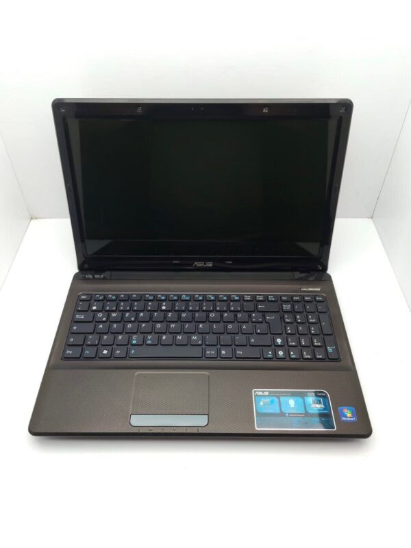 Ноутбук Asus K52 / 15.6" (1366x768) TN / Intel Core i3-350M (2 (4) ядра по 2.26 GHz) / 6 GB DDR3 / 320 GB HDD / AMD Radeon HD 5400 / WebCam - Зображення 2