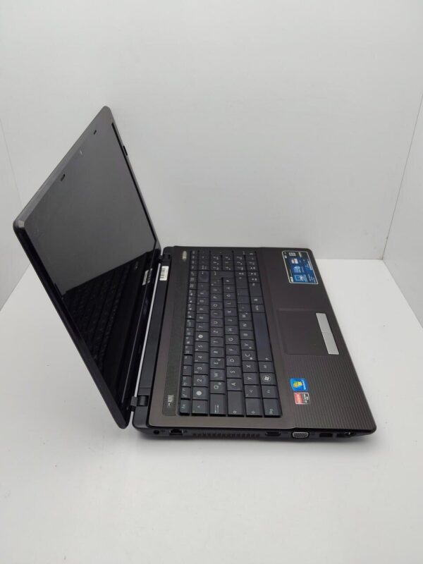 Ноутбук Asus K53 / 15.6" (1366x768) TN / AMD A6-3420M (4 ядра по 1.5 - 2.4 GHz) / 6 GB DDR3 / 500 GB HDD / AMD Radeon HD 6520G Graphics / WebCam / VGA - Зображення 5