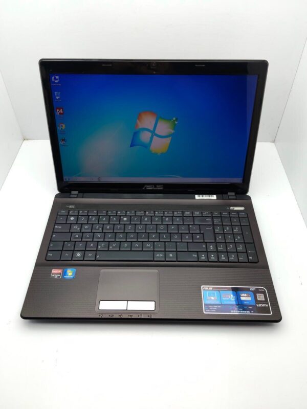 Ноутбук Asus K53 / 15.6" (1366x768) TN / AMD A6-3420M (4 ядра по 1.5 - 2.4 GHz) / 6 GB DDR3 / 500 GB HDD / AMD Radeon HD 6520G Graphics / WebCam / VGA - Зображення 7