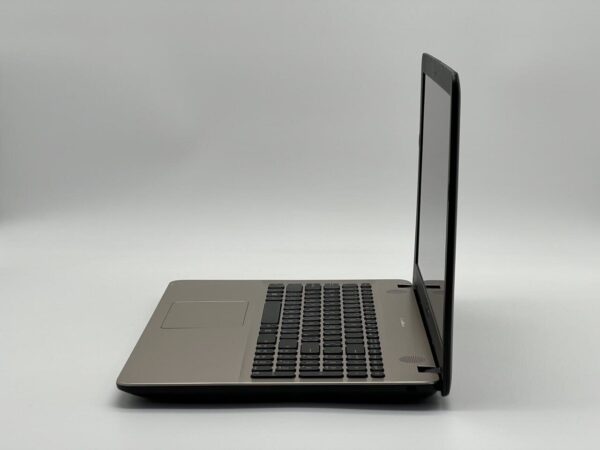 Ноутбук Asus R541N / 15.6" (1366x768) TN / Intel Core i3-6006U (2 (4) ядра по 2.0 GHz) / 8 GB DDR3 / 240 GB SSD / nVidia GeForce 920M, 2 GB DDR3, 64-bit / WebCam - Зображення 4