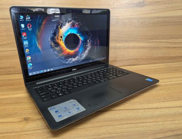 Ноутбук Б-клас Dell Inspiron 15-5547 / 15.6" (1366x768) TN Touch / Intel Core i7-4510U (2 (4) ядра по 2.0 - 3.1 GHz) / 8 GB DDR3 / 240 GB SSD / Intel HD Graphics 4400 / WebCam / Windows 10 - Зображення 4