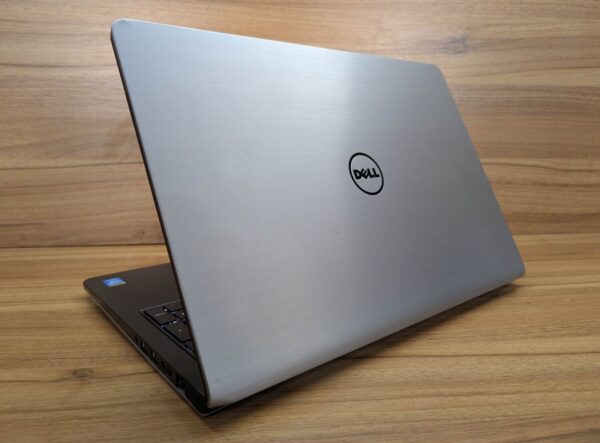 Ноутбук Б-клас Dell Inspiron 15-5547 / 15.6" (1366x768) TN Touch / Intel Core i7-4510U (2 (4) ядра по 2.0 - 3.1 GHz) / 8 GB DDR3 / 240 GB SSD / Intel HD Graphics 4400 / WebCam / Windows 10 - Зображення 7