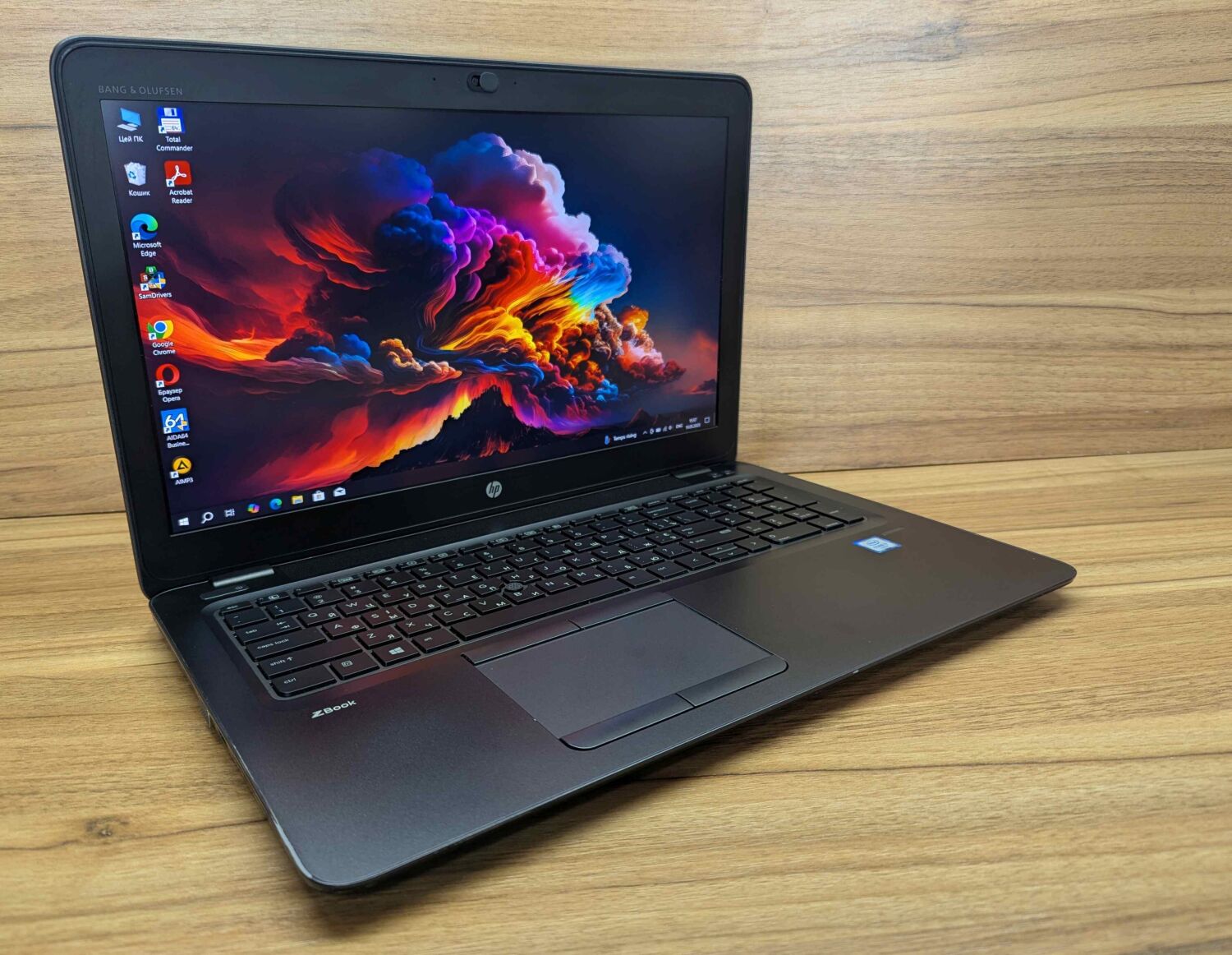 Ноутбук Б-клас HP zBook 15u G3 / 15.6" (1920x1080) IPS / Intel Core i7-6500U (2 (4) ядра по 2.5 - 3.1 GHz) / 8 GB DDR4 / 256 GB SSD / AMD FirePro W4190M, 2 GB GDDR5, 128-bit / WebCam / Fingerprint / Windows 10 - Зображення 5