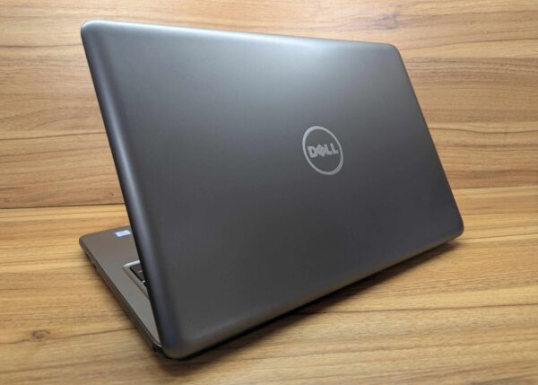Ноутбук Dell Inspiron 5567 / 15.6" (1920x1080) IPS / Intel Core i7-7500U (2 (4) ядра по 2.7 - 3.5 GHz) / 16 GB DDR4 / 480 GB SSD / AMD Radeon R7 M445, 4 GB GDDR5, 64-bit / WebCam / HDMI / Windows 10 - Зображення 7