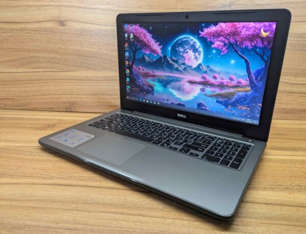 Ноутбук Dell Inspiron 5567 / 15.6" (1920x1080) IPS / Intel Core i7-7500U (2 (4) ядра по 2.7 - 3.5 GHz) / 16 GB DDR4 / 500 GB SSD / AMD Radeon R7 M440, 4 GB DDR3, 64-bit / WebCam / Windows 10 - Зображення 5