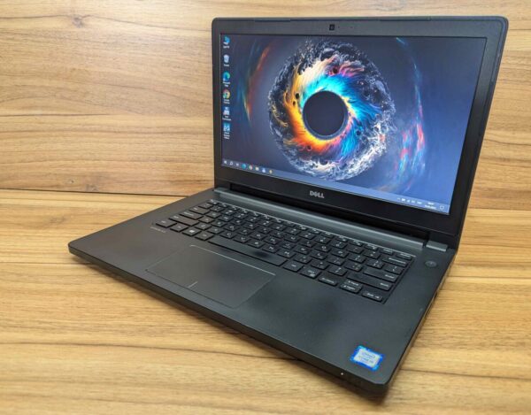 Ноутбук Dell Latitude 3470 / 14" (1366x768) TN / Intel Core i5-6200U (2 (4) ядра по 2.3 - 2.8 GHz) / 8 GB DDR3 / 240 GB SSD / Intel HD Graphics 520 / VGA / WebCam / Windows 10 - Зображення 5