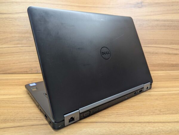 Ноутбук Dell Latitude E5470 / 14" (1366x768) TN / Intel Core i5-6300U (2 (4) ядра по 2.4 - 3.0 GHz) / 8 GB DDR4 / 240 GB SSD / Intel HD Graphics 520 / WebCam / Fingerprint / Windows 10 - Зображення 7