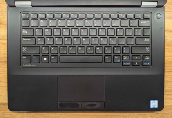 Ноутбук Dell Latitude E5470 / 14" (1920x1080) IPS / Intel Core i5-6200U (2 (4) ядра по 2.3 - 2.8 GHz) / 8 GB DDR4 / 240 GB SSD / Intel HD Graphics 520 / WebCam / Windows 10 - Зображення 3