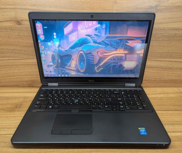 Ноутбук Dell Latitude E5550 / 15.6" (1366x768) TN Touch / Intel Core i5-5300U (2 (4) ядра по 2.3 - 2.9 GHz) / 8 GB DDR3 / 240 GB SSD / Intel HD Graphics 5500 / WebCam / Windows 10 - Зображення 2