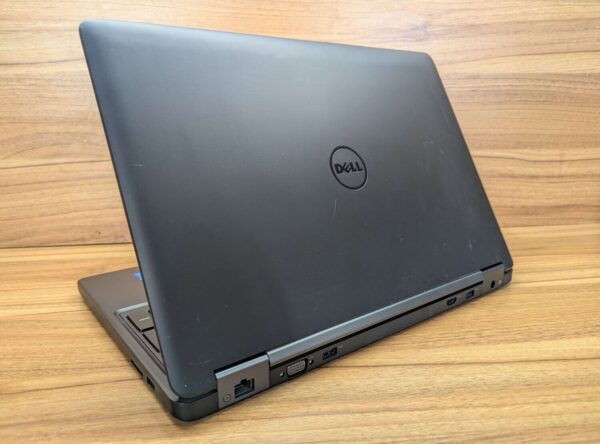 Ноутбук Dell Latitude E5550 / 15.6" (1366x768) TN Touch / Intel Core i5-5300U (2 (4) ядра по 2.3 - 2.9 GHz) / 8 GB DDR3 / 240 GB SSD / Intel HD Graphics 5500 / WebCam / Windows 10 - Зображення 7