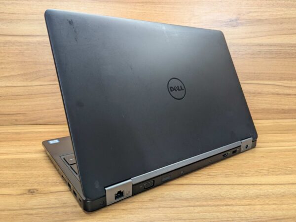 Ноутбук Dell Latitude E5570 / 15.6" (1920x1080) IPS / Intel Core i7-6600U (2 (4) ядра по 2.6 - 3.4 GHz) / 16 GB DDR4 / 500 GB SSD / AMD Radeon R7 M360, 2 GB DDR3, 64-bit / WebCam / Windows 10 - Зображення 7