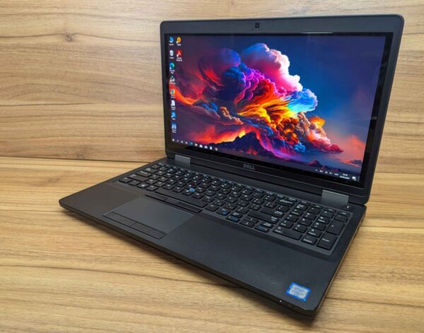 Ноутбук Dell Latitude E5570 / 15.6" (1920x1080) IPS Touch / Intel Core i7-6600U (2 (4) ядра по 2.6 - 3.4 GHz) / 16 GB DDR4 / 512 GB SSD / AMD Radeon R7 M360, 2 GB DDR3, 64-bit / WebCam / Windows 10 - Зображення 3