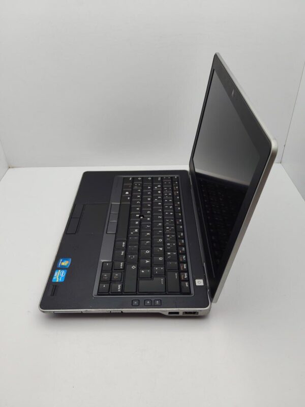 Ноутбук Dell Latitude E6330 / 14" (1366x768) TN / Intel Core i5-3320M (2 (4) ядра по 2.6 - 3.3 GHz) / 6 GB DDR3 / 120 GB SSD / Intel HD Graphics 4000 / WebCam - Зображення 6