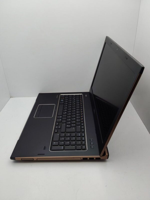 Ноутбук Dell Vostro 3750 / 17.3" (1600x900) TN / Intel Core i3-2330M (2 (4) ядра по 2.2 GHz) / 6 GB DDR3 / 320 GB HDD / Intel HD Graphics 3000 / WebCam / New АКБ - Зображення 6