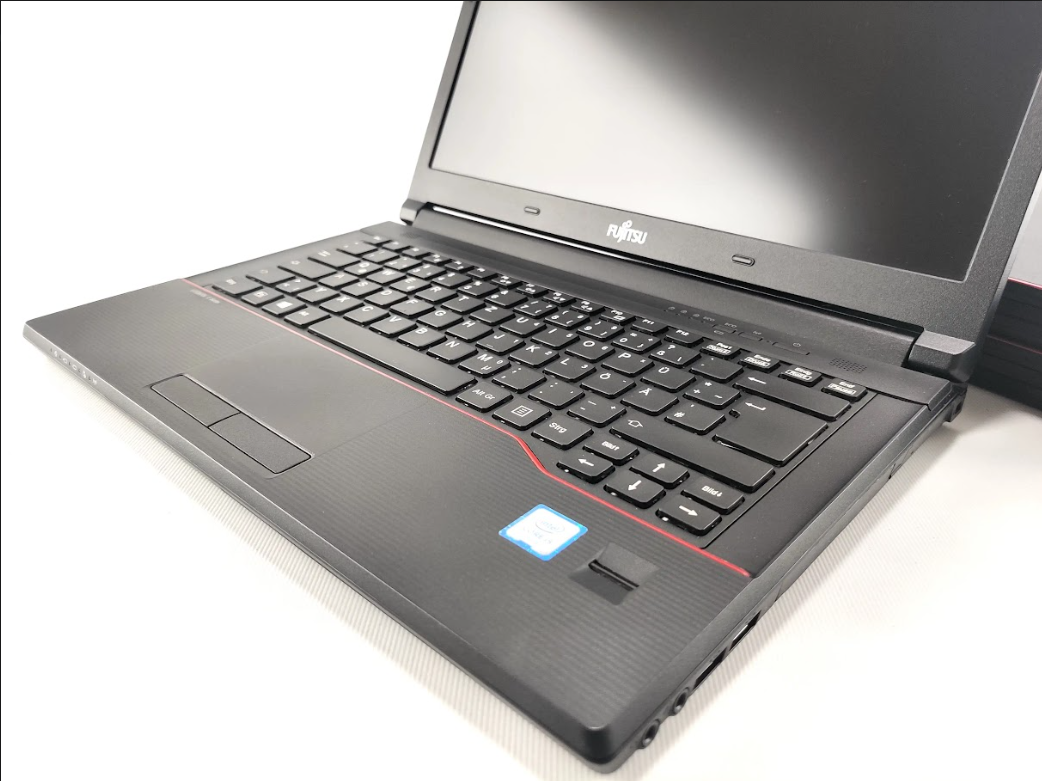 Ноутбук Fujitsu LifeBook E546 / 14" (1920x1080) IPS / Intel Core i5-6200U (2 (4) ядра по 2.3 - 2.8 GHz) / 4 GB DDR4 / 120 GB SSD / Intel HD Graphics 520 / WebCam - Зображення 3