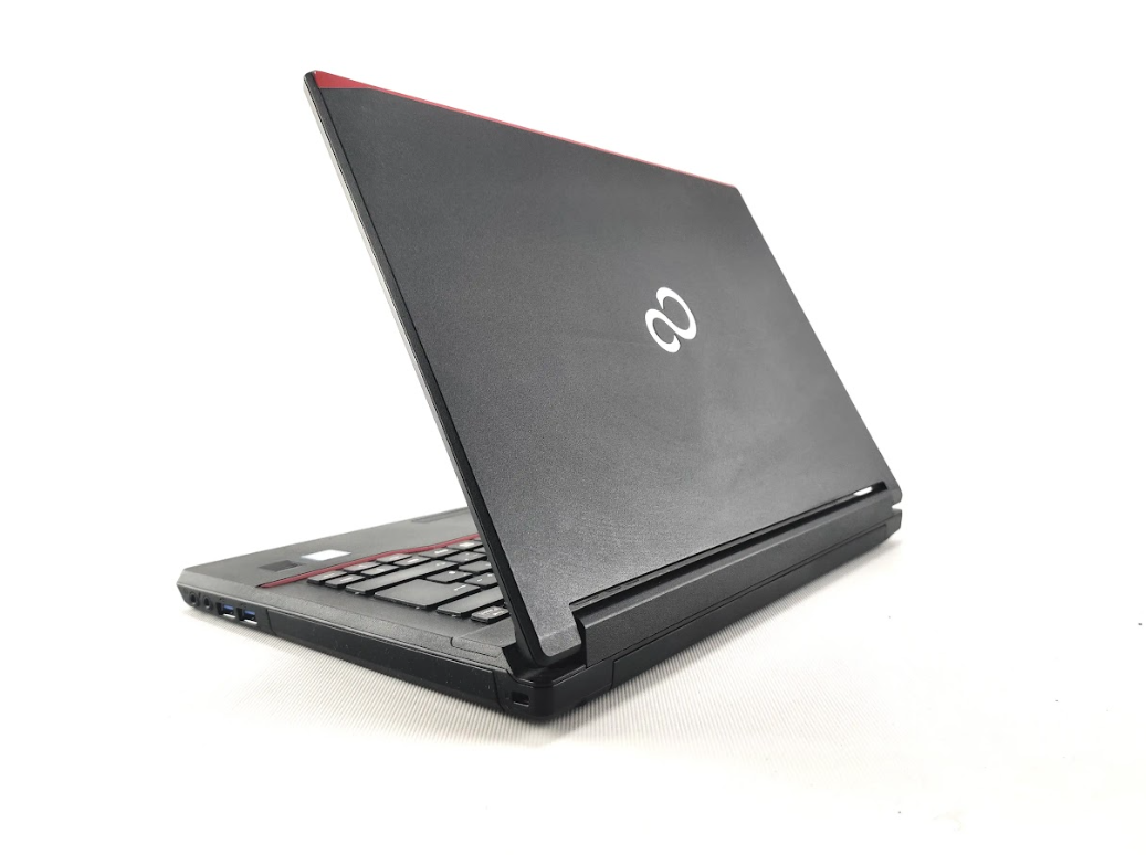 Ноутбук Fujitsu LifeBook E546 / 14" (1920x1080) IPS / Intel Core i5-6200U (2 (4) ядра по 2.3 - 2.8 GHz) / 4 GB DDR4 / 120 GB SSD / Intel HD Graphics 520 / WebCam - Зображення 4