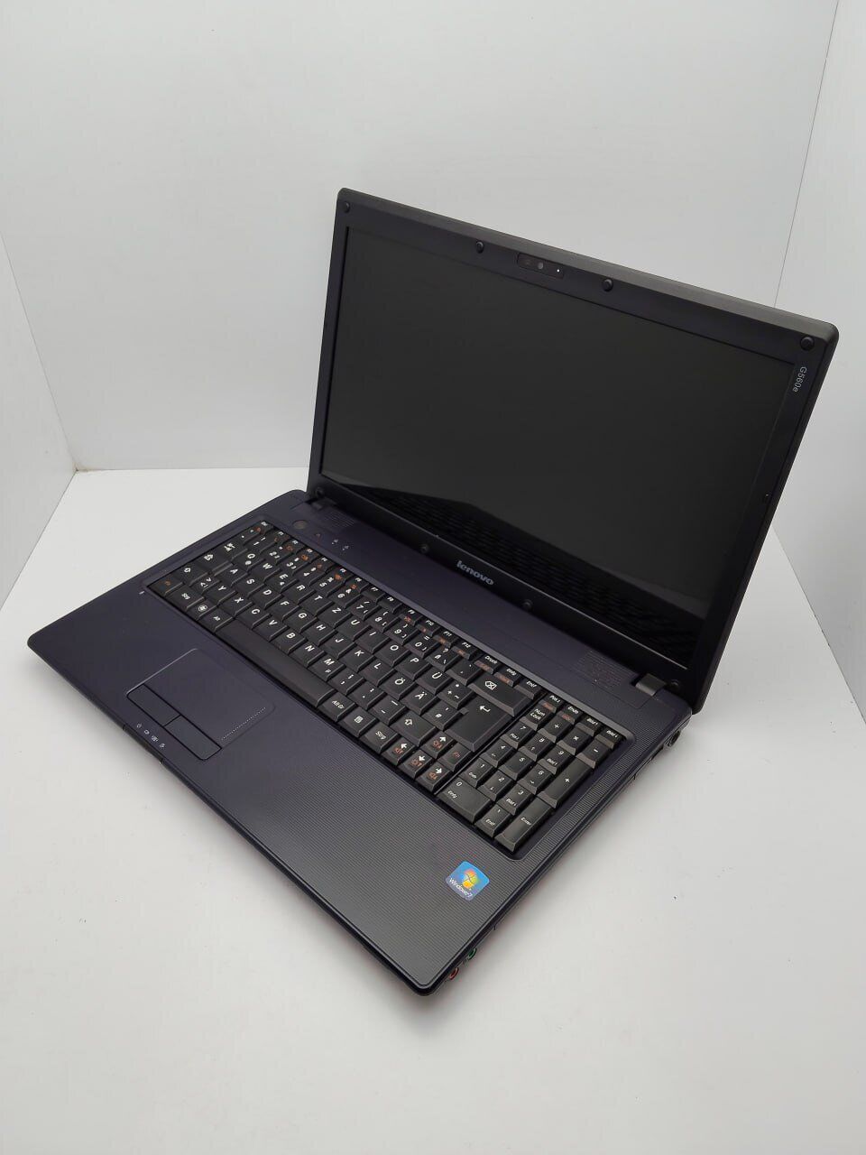 Ноутбук Lenovo G560 / 15.6" (1366x768) TN / Intel Pentium T4300 (2 ядра по 2.1 GHz) / 6 GB DDR3 / 320 GB HDD / Intel HD Graphics / WebCam - Зображення 4