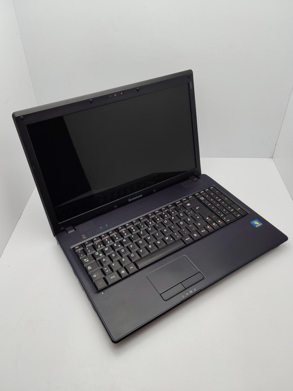 Ноутбук Lenovo G560 / 15.6" (1366x768) TN / Intel Pentium T4300 (2 ядра по 2.1 GHz) / 6 GB DDR3 / 320 GB HDD / Intel HD Graphics / WebCam - Зображення 3