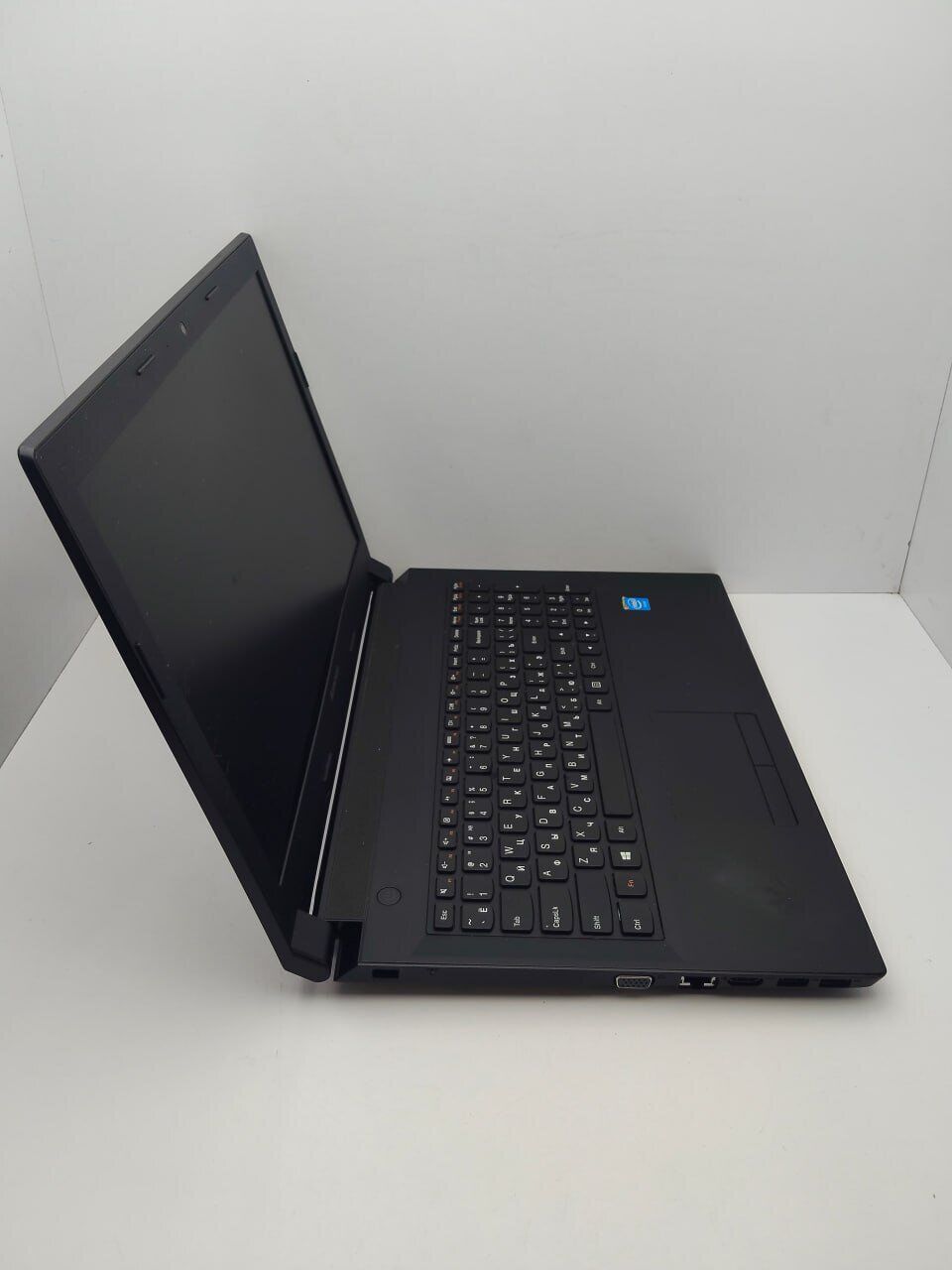 Ноутбук Lenovo IdeaPad B50-30 / 15.6" (1366x768) TN / Intel Celeron N2840 (2 ядра по 2.16 - 2.58 GHz) / 6 GB DDR3 / 120 GB SSD / Intel HD Graphics / WebCam - Зображення 5