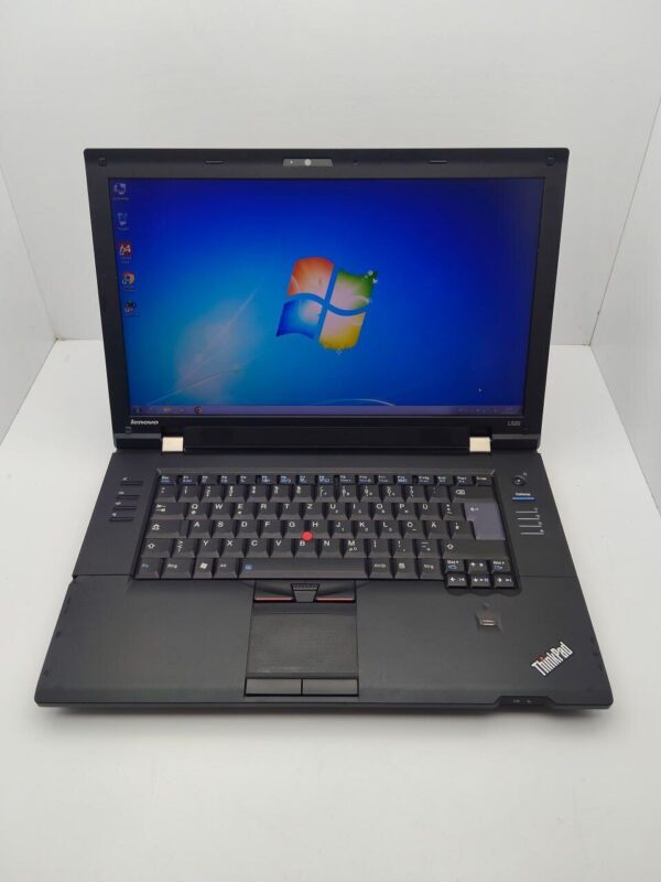 Ноутбук Lenovo ThinkPad L520 / 15.6" (1366x768) TN / Intel Core i5-2520M (2 (4) ядра по 2.5 - 3.2 GHz) / 6 GB DDR3 / 650 GB HDD / Intel HD Graphics 3000 / WebCam - Зображення 5