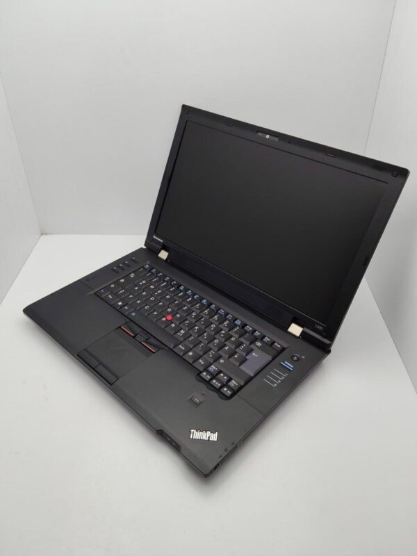 Ноутбук Lenovo ThinkPad L520 / 15.6" (1366x768) TN / Intel Core i7-2820QM (4 (8) ядра по 2.3 - 3.4 GHz) / 8 GB DDR3 / 240 GB SSD / Intel HD Graphics 4000 / WebCam - Зображення 4