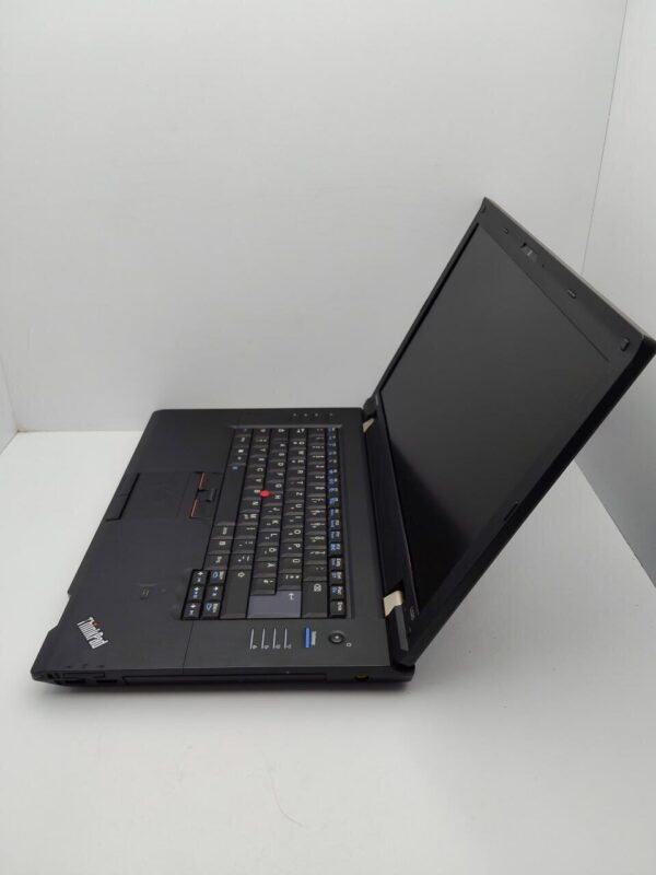 Ноутбук Lenovo ThinkPad L520 / 15.6" (1366x768) TN / Intel Core i7-2820QM (4 (8) ядра по 2.3 - 3.4 GHz) / 8 GB DDR3 / 240 GB SSD / Intel HD Graphics 4000 / WebCam - Зображення 6