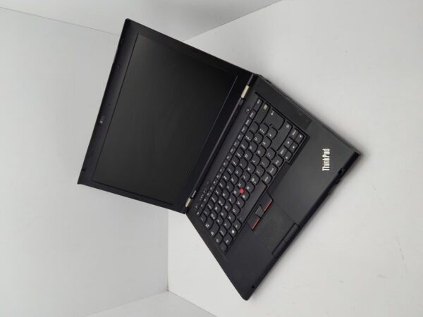 Ноутбук Lenovo ThinkPad T430 / 15.6" (1366x768) TN / Intel Core i5-3320M (2 (4) ядра по 2.6 - 3.3 GHz) / 6 GB DDR3 / 120 GB SSD / Intel HD Graphics 4000 / WebCam - Зображення 4