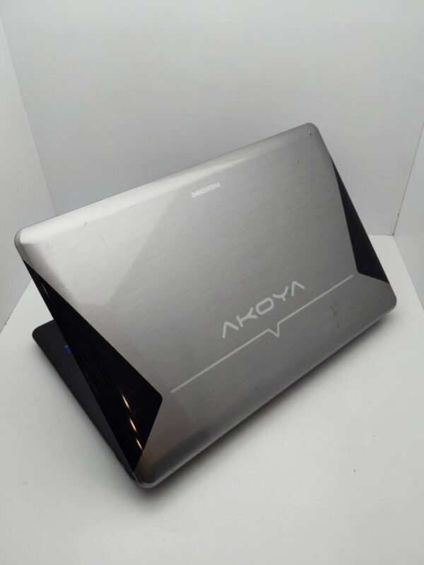 Ноутбук Medion Akoya E7216 / 17.3" (1600x900) TN / Intel Core i3-380M (2 (4) ядра по 2.53 GHz) / 6 GB DDR3 / 500 GB HDD / Intel HD Graphics / WebCam / АКБ не тримає - Зображення 8