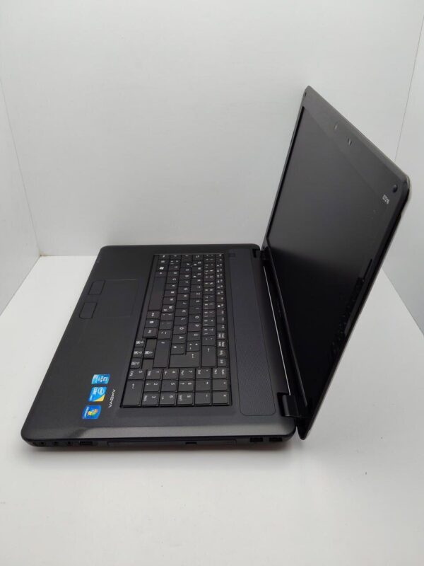 Ноутбук Medion Akoya E7216 / 17.3" (1600x900) TN / Intel Core i3-380M (2 (4) ядра по 2.53 GHz) / 6 GB DDR3 / 500 GB HDD / Intel HD Graphics / WebCam / АКБ не тримає - Зображення 6