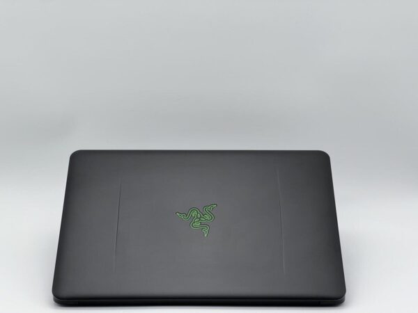 Ноутбук Razer Blade 14 2017 / 14" (1920x1080) IPS / Intel Core i7-7700HQ (4 (8) ядра по 2.8 - 3.8 GHz) / 16 GB DDR4 / 480 GB SSD / Intel HD Graphics 630 / WebCam + Бездротова мишка - Зображення 5