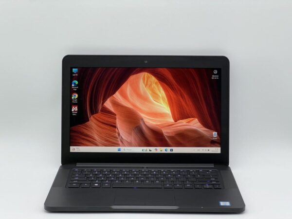 Ноутбук Razer Blade 14 2017 / 14" (1920x1080) IPS / Intel Core i7-7700HQ (4 (8) ядра по 2.8 - 3.8 GHz) / 16 GB DDR4 / 480 GB SSD / Intel HD Graphics 630 / WebCam + Бездротова мишка - Зображення 2